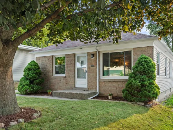 1735 S 92nd STREET, West Allis, WI 53214