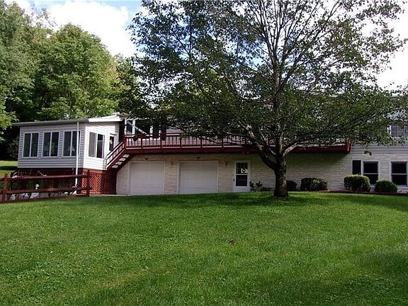 3rd image of 2565 Lewis Rd