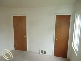 5th image of 722 White Ave