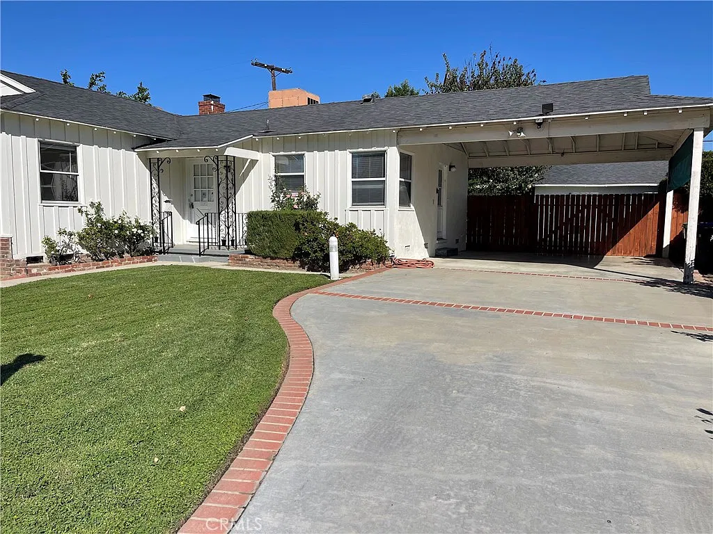 4 bed, 1850 sqft, $5,750 — Photo 2