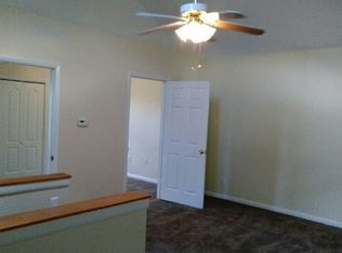 615 6th Ave, Coraopolis, PA 15108