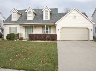 938 Jennison Dr, Rossford, OH 43460