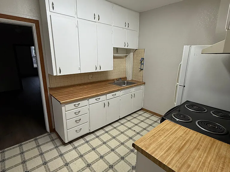 553 W Locust St #553 — Photo 6