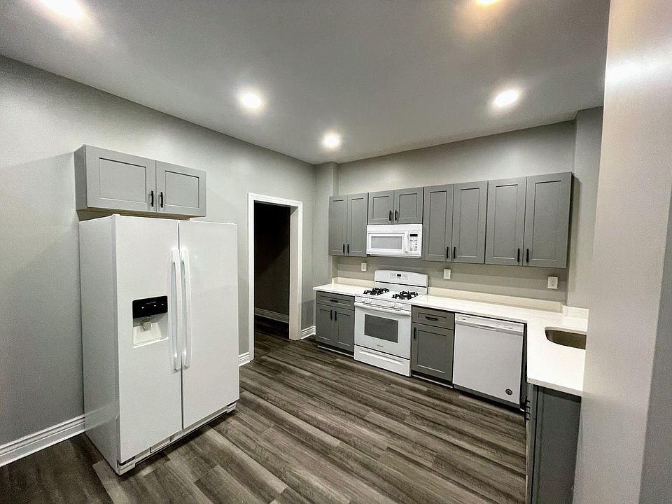 1st image of 3343 Parkview Ave