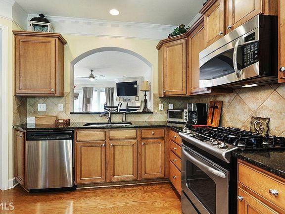 5th image of 2565 Speer Ct SE