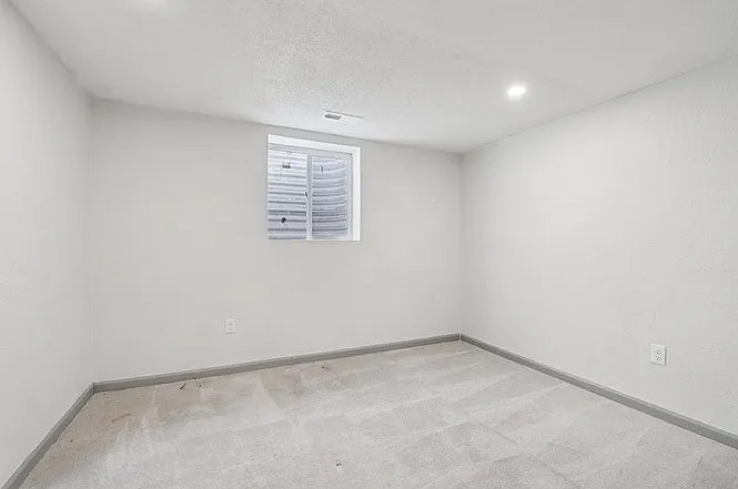 4161 Milwaukee St — Photo 23