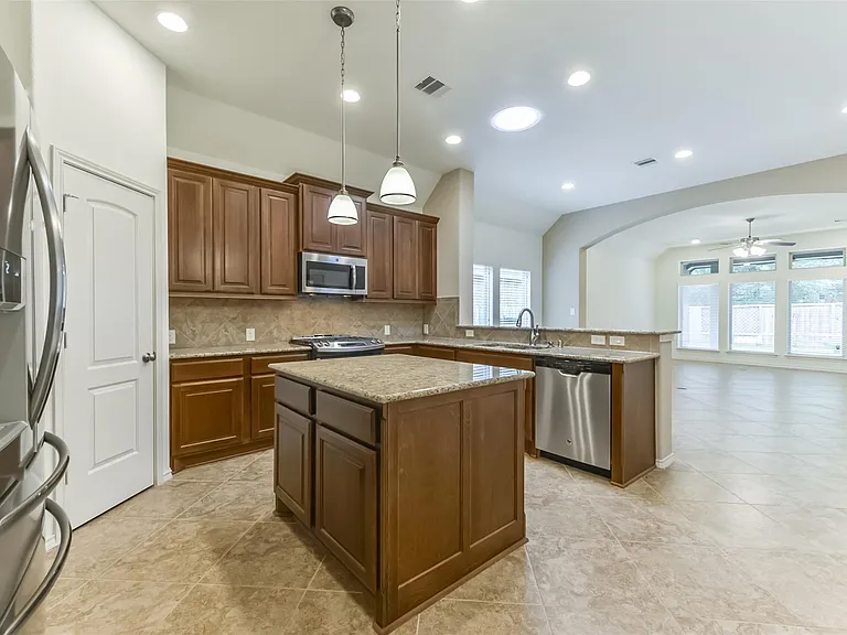 248 Clementine Ct — Photo 10