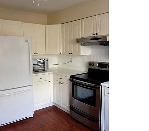 5th image of 173 Rowayton Woods Dr