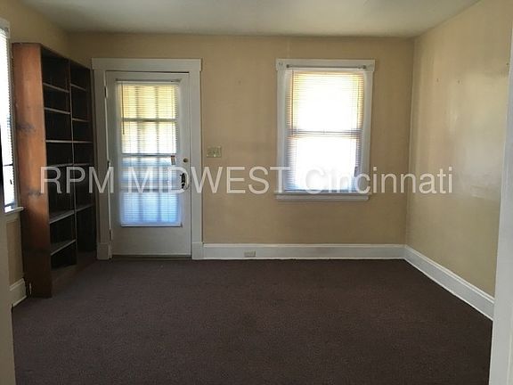 2nd image of 1801 Weyer Ave #1