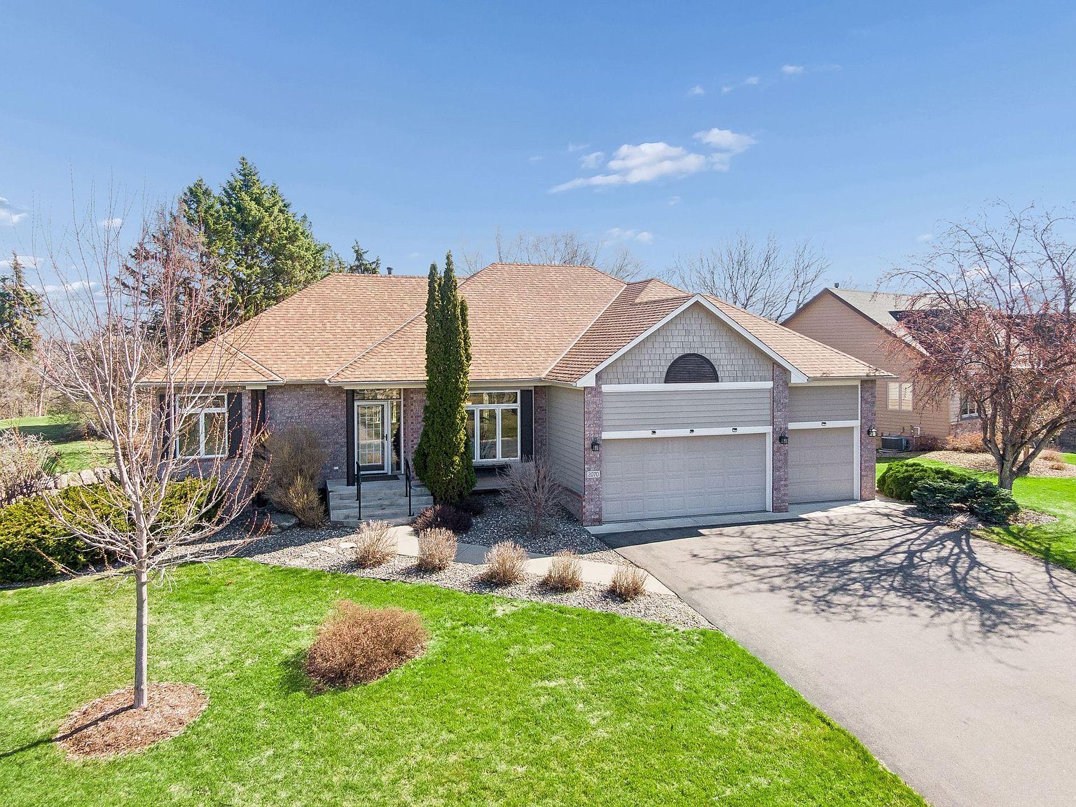 2070 Woodstone Dr