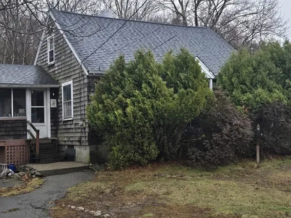 189 Greenwood St, Rockland, MA 02370