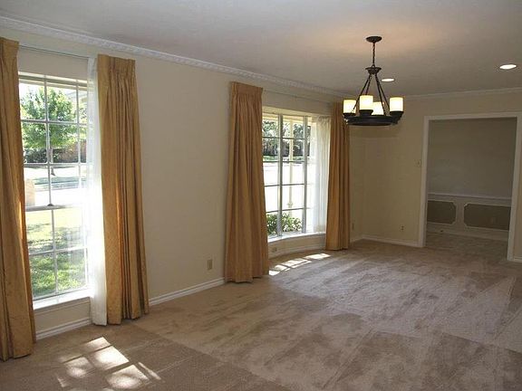 3rd image of 6 High Mesa Pl