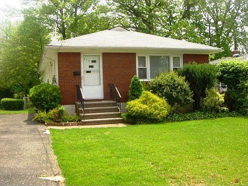 1st image of 919 Carlton Blvd