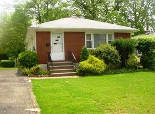 919 Carlton Blvd, Staten Island, NY 10312