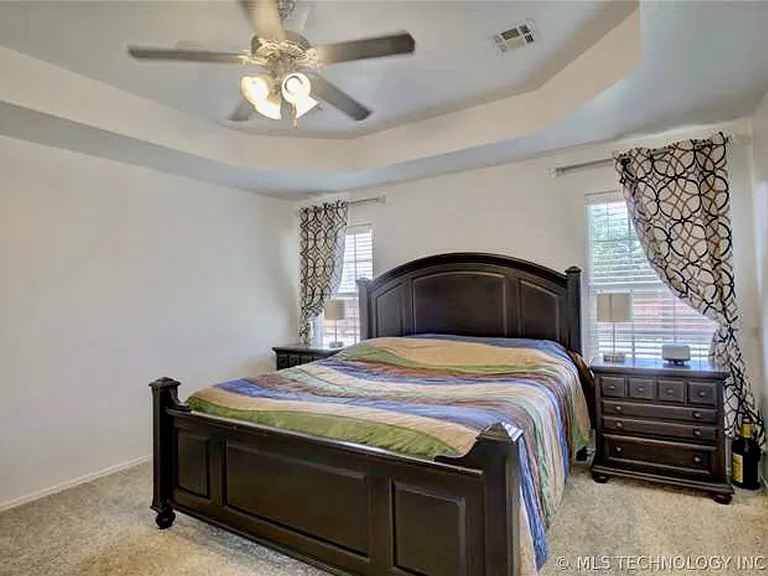7324 E Knoxville St — Photo 22