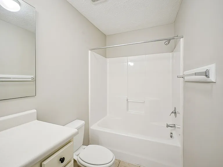 Summerlyn Cottages — Photo 18