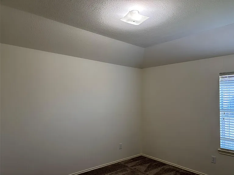 21223 Colton Cove Dr — Photo 33