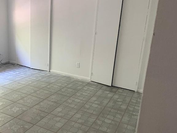 Second bedroom two closets Upstairs