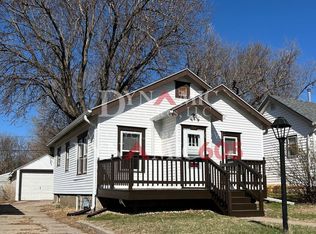 1917 S Duluth Ave, Sioux Falls, SD 57105