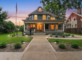 515 N Broadway St, De Pere, WI 54115