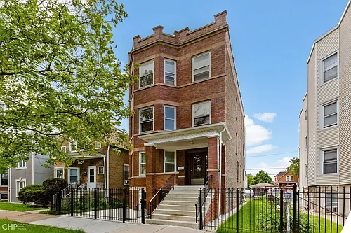 2138 N Keeler Ave #1 Photo 1