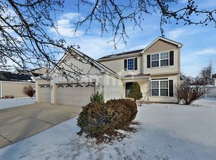 10620 Rushmore Ln, Huntley, IL 60142