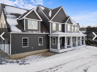 Sawmill Lane #32, New Boston, NH 03070