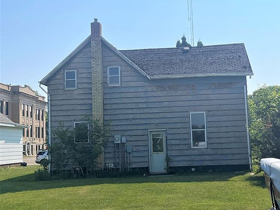 2nd image of 311 Court House Dr