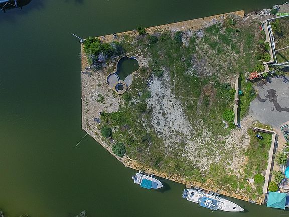 4th image of 188 Iroquois Dr