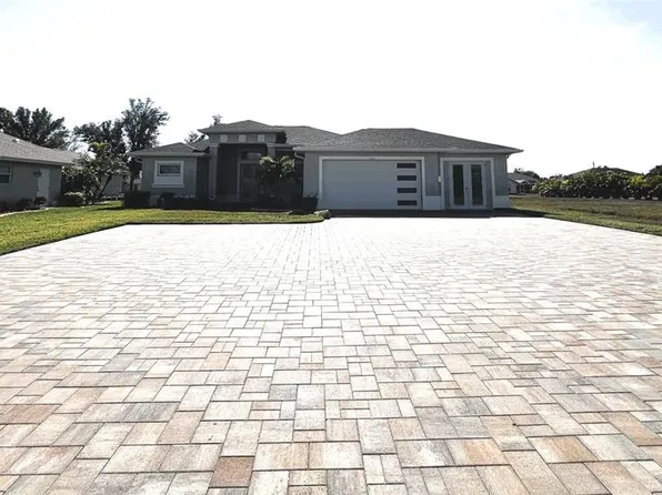 250 Rotonda Blvd E, Rotonda West, FL 33947