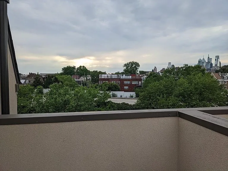 740 S Columbus Blvd — Photo 12