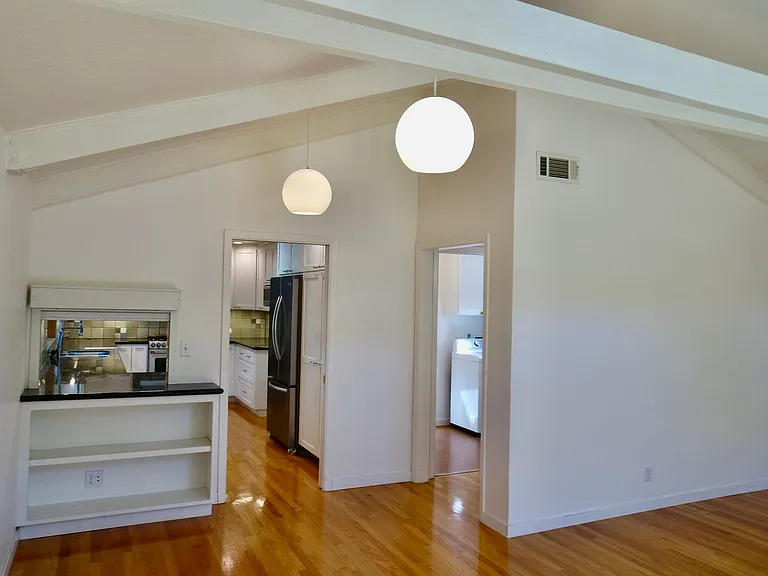 37 N Avalon Dr — Photo 10