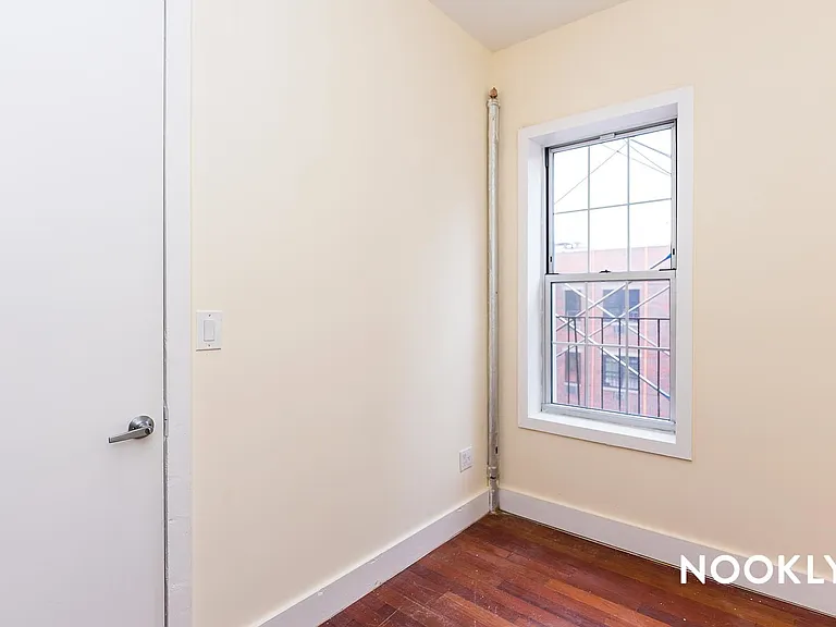 117 S 4th St #21 — Photo 39