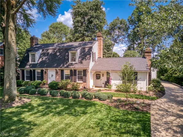 2447 Covington Rd, Akron, OH 44313
