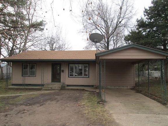 2nd image of 317 W Chickasaw St
