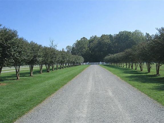 5th image of 3421 Suits Rd