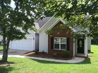 10114 Mayhurst Ct, Charlotte, NC 28213