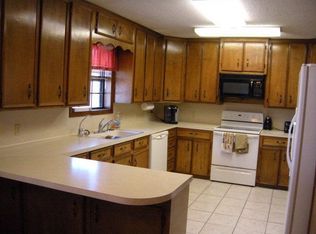 704 Faltysek Rd, Victoria, TX 77905