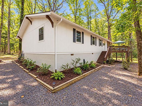 2nd image of 222 Creekside Dr