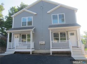 574 Chopsey Hill Rd, Bridgeport, CT
