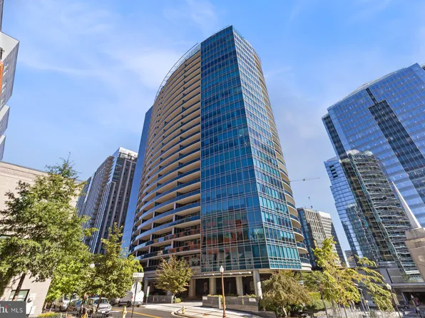 1881 N Nash St Unit 408, Arlington, VA 22209