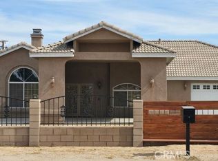 13597 Kiowa Rd, Apple Valley, CA 92308