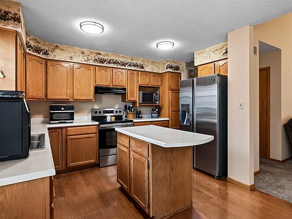 3rd image of 5625 SW 35th Ter