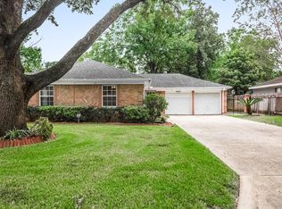 9627 Vogue Ln, Houston, TX 77080
