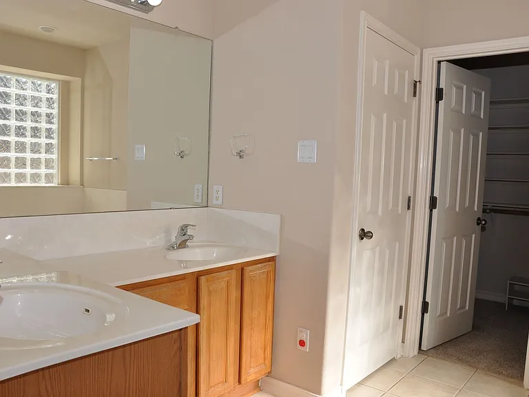 16616 Dalmahoy Dr — Photo 18