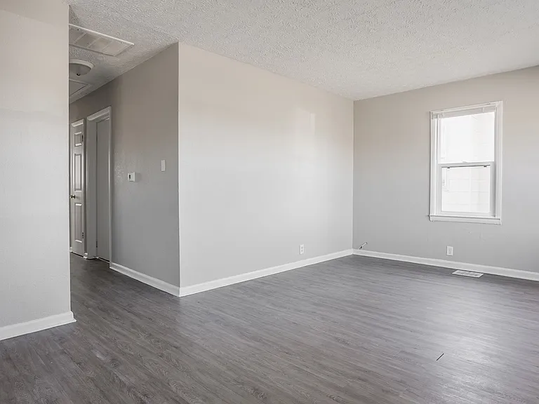 4309 Ralston Ave — Photo 7