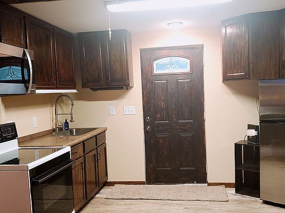 2nd image of 1111 Zinc St