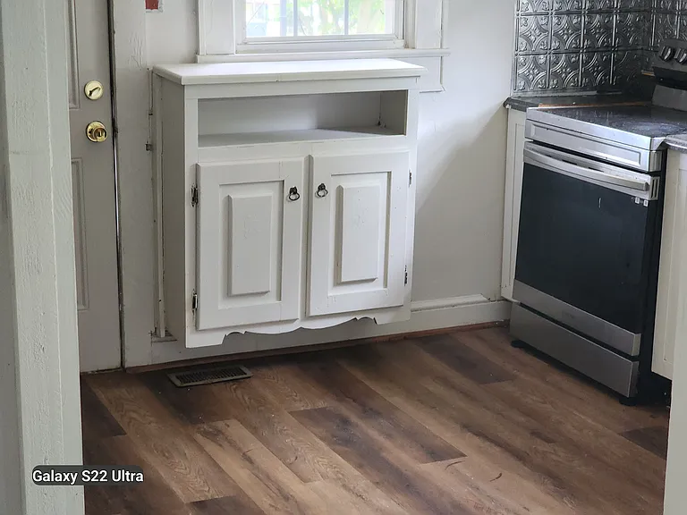 1340 Kilby St — Photo 6