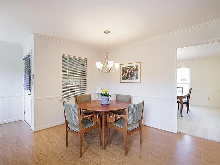 512 Devenger Rd — Photo 16
