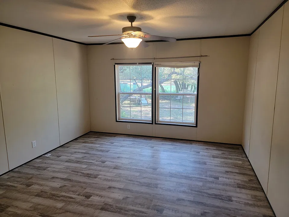 1400 Eagles Way